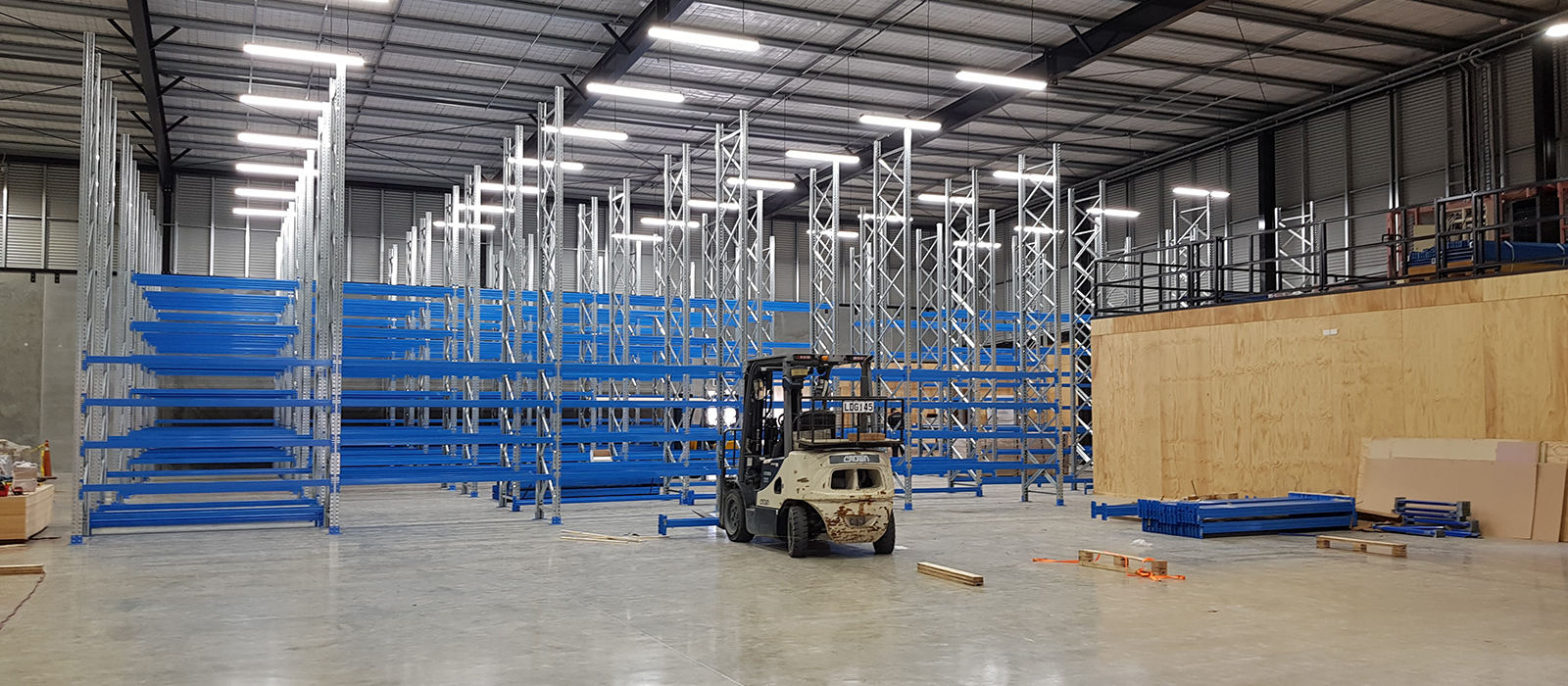 The Metal Company Warehouse Fitout, Cantilever Racking, Pallet Racking, 6000 Series Pallet Racking