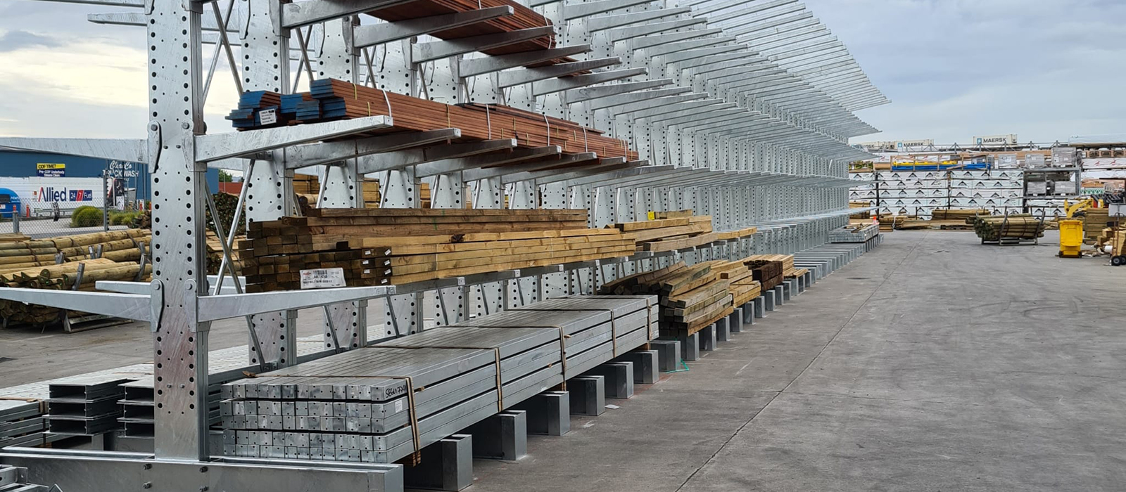 Thomsons ITM Heavy Duty Cantilever Racking for Yard Gallery 1