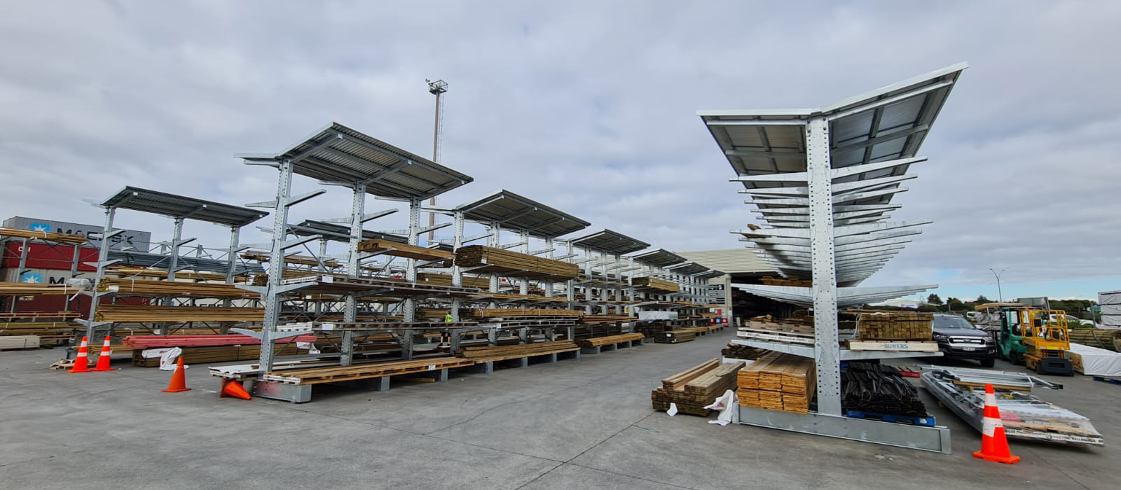 Thomsons-ITM-Cantilever-Yard-Racking_Gallery7