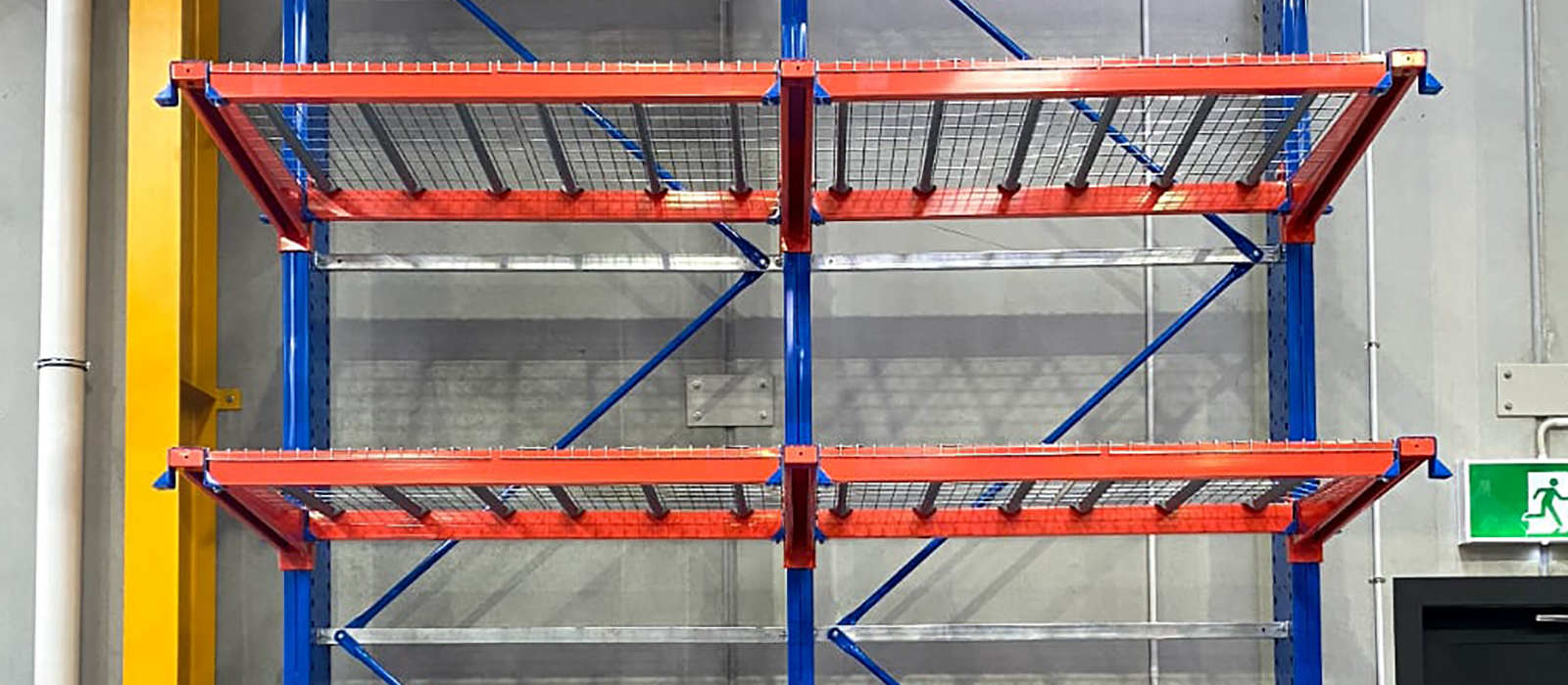 Intaks-Heavy-Duty-Cantilever-Racking-with-Support-Bars-and-Mesh-Decks_1Gallery
